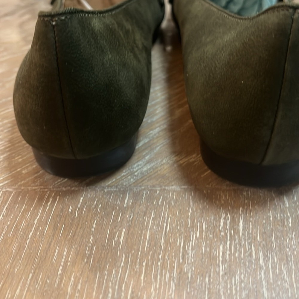 Shoes - Picture 7 of 8